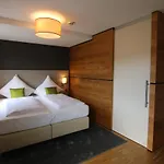 Hotel Ba By Wmm 2*
